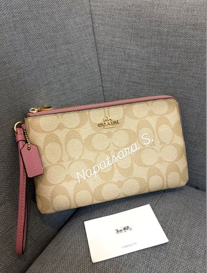 Coach Large Zip Wristlet Size L สภาพสวย ของแท้แน่นอน จาก Shop Central Village