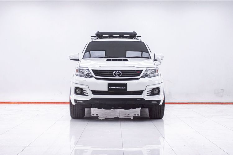 Toyota Fortuner 2015 3.0 TRD Sportivo 4WD Utility-car ดีเซล ไม่ติดแก๊ส เกียร์อัตโนมัติ ขาว รูปที่ 4