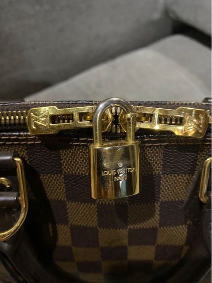👜แท้ 💯 Louis Vuitton Alma PM Damier Ebene สภาพสวย ทรงเป๊ะ คลาสสิกถือคล่องตัว พร้อมถุงผ้า รูปที่ 5