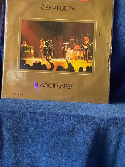 อัลบั้มแผ่นคู่ 3 ชุด