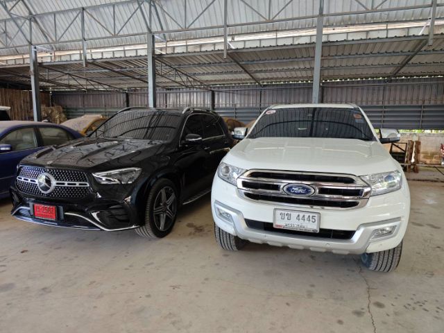 Ford Everest 2016 3.2 Titanium 4WD Sedan ดีเซล เกียร์อัตโนมัติ ขาว รูปที่ 2