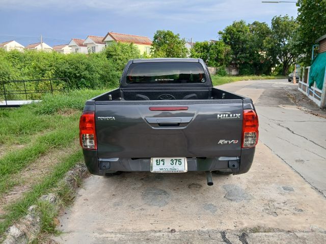 Toyota Hilux Revo 2023 2.4 Z Edition Entry Pickup ดีเซล ไม่ติดแก๊ส เกียร์ธรรมดา เทา รูปที่ 3