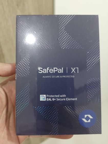 SafePal X1
