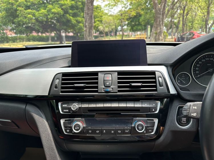 BMW Series 3 2020 320d Sedan ดีเซล เกียร์อัตโนมัติ ขาว รูปที่ 4