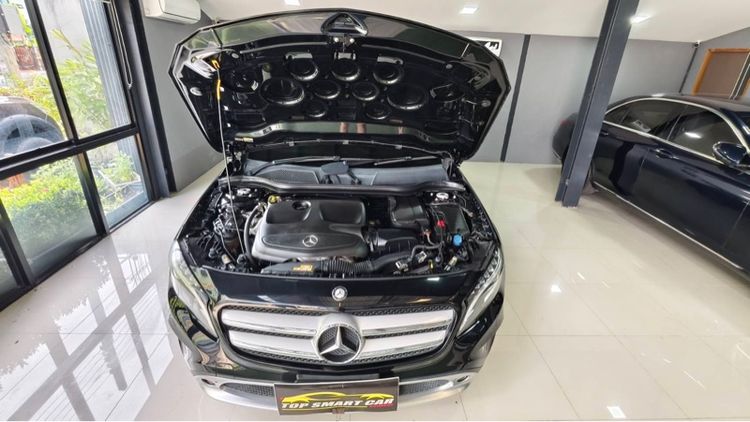 Mercedes-Benz GLA-Class 2016 GLA200 Utility-car เบนซิน ไม่ติดแก๊ส เกียร์อัตโนมัติ ดำ รูปที่ 3