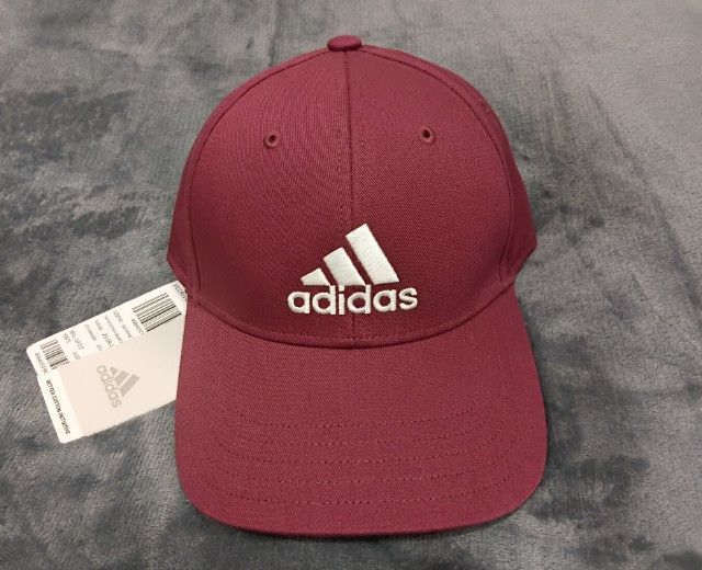 หมวก adidas แท้ใหม่ป้ายห้อย
