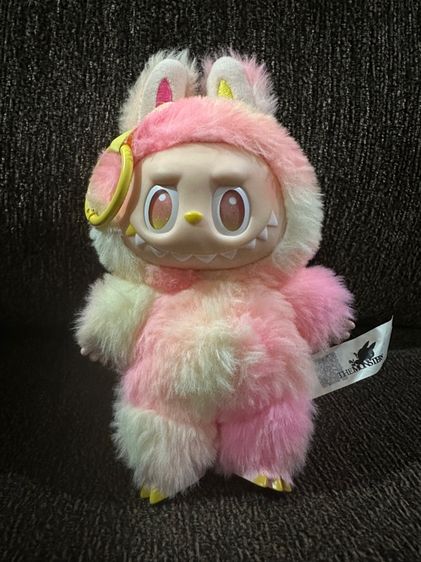 ตุ๊กตา labubu popmart