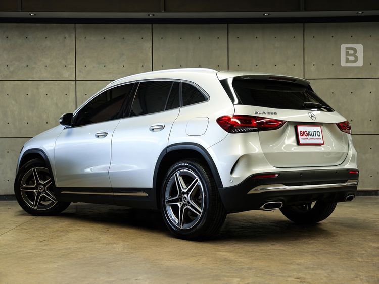 Mercedes-Benz GLA-Class 2021 GLA200 Utility-car เบนซิน ไม่ติดแก๊ส เกียร์อัตโนมัติ บรอนซ์เงิน รูปที่ 3