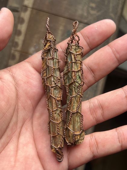 ตะกรุดทองแดงเก่า ยกคู่ (มีสินค้าหลายรายการกดเข้ามาดูในโปรไฟล์ได้เลยครับ)