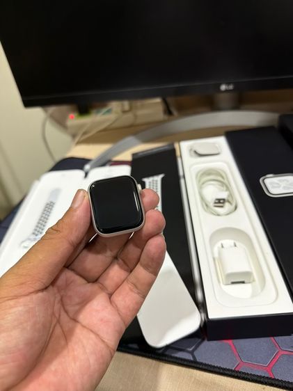 Apple Watch Series 4 40mm GPS Cellular สภาพหล่อๆ ครบกล่อง สอบถามได้นะคัฟ