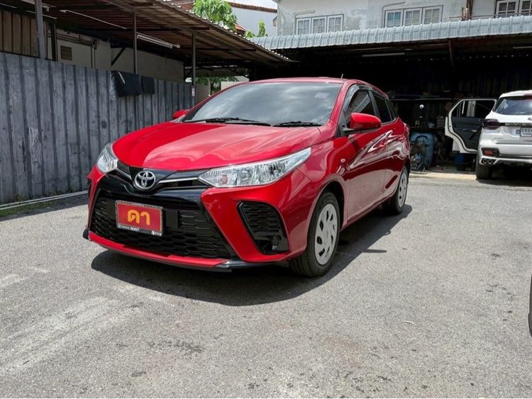 Toyota Yaris 2022 1.2 Entry Sedan เบนซิน ไม่ติดแก๊ส เกียร์อัตโนมัติ แดง รูปที่ 2