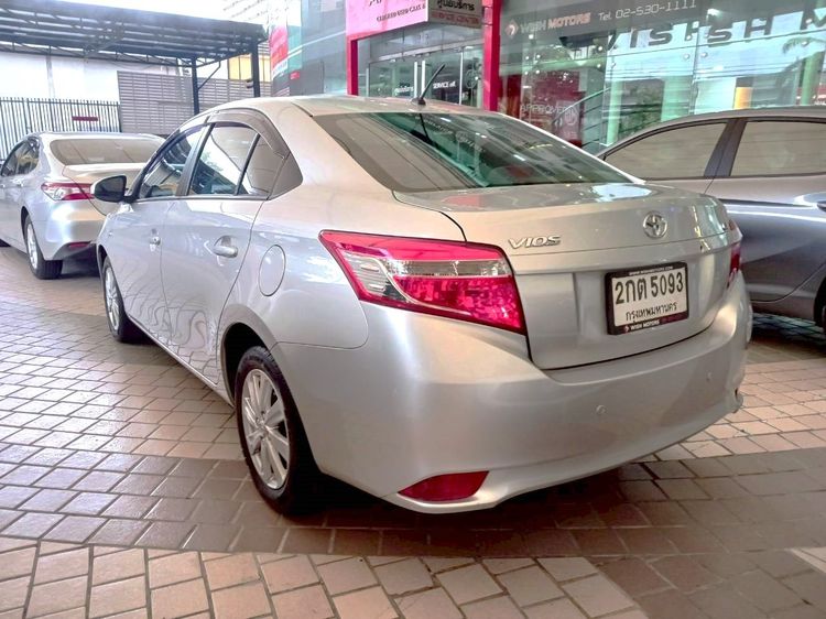 Toyota Vios 2013 1.5 E Sedan เบนซิน ไม่ติดแก๊ส เกียร์อัตโนมัติ เทา รูปที่ 4