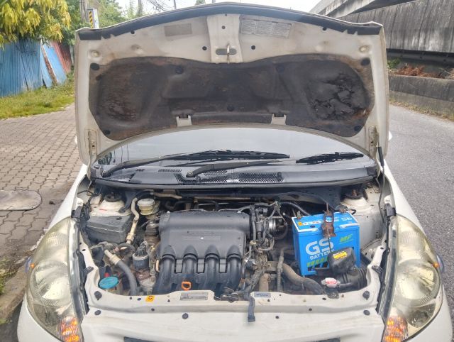 Honda Jazz 2007 1.5 E i-DSi Sedan เบนซิน ไม่ติดแก๊ส เกียร์อัตโนมัติ ขาว รูปที่ 4