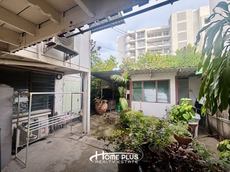 อื่นๆ มีบางส่วน ขายบ้านพร้อมที่ดิน เอกมัย ซอย 8 ถนนสุขุมวิท 63 เขตวัฒนา กรุงเทพฯ รูปที่ 4
