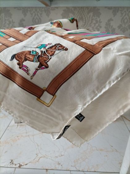 Longchamp ผ้าคลุมไหล่ผ้าไหม​ 