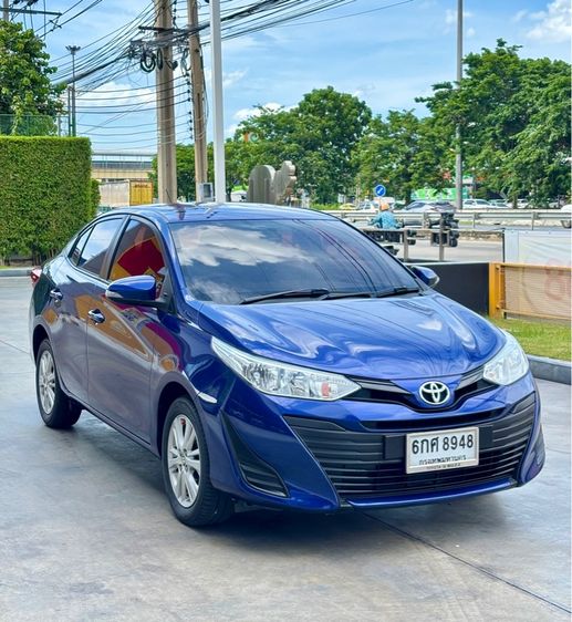 รถ Toyota Yaris ATIV 1.2 E สี น้ำเงิน