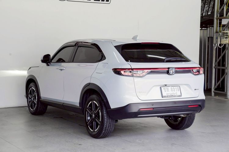 Honda HR-V 2024 1.5 e:HEV E Utility-car ไฮบริด ไม่ติดแก๊ส เกียร์อัตโนมัติ ขาว รูปที่ 4