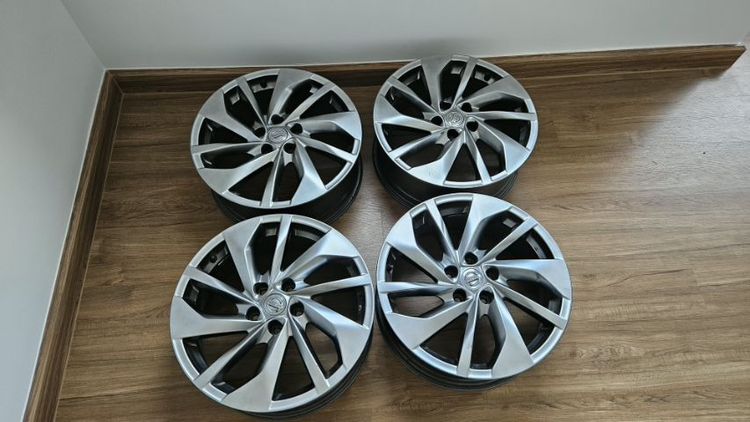 ขายล้อแมกแท้ Nissan Xtail ขอบ 18 