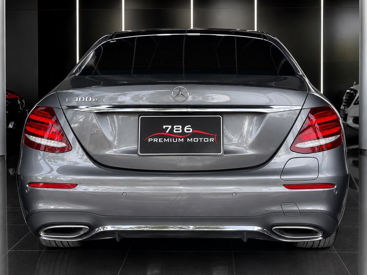 Mercedes-Benz E-Class 2021 E300 Sedan ปลั๊กอินไฮบริด (PHEV) ไม่ติดแก๊ส เกียร์อัตโนมัติ เทา รูปที่ 4