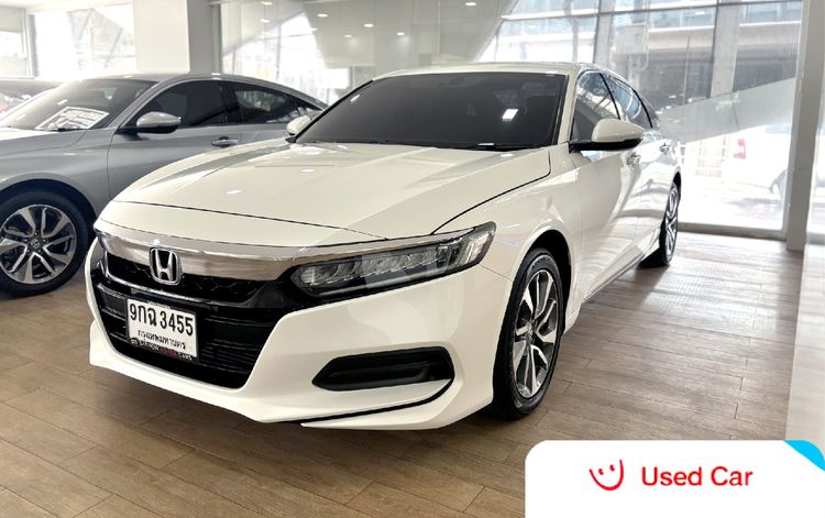 รถ Honda Accord 1.5 Turbo EL สี ขาว