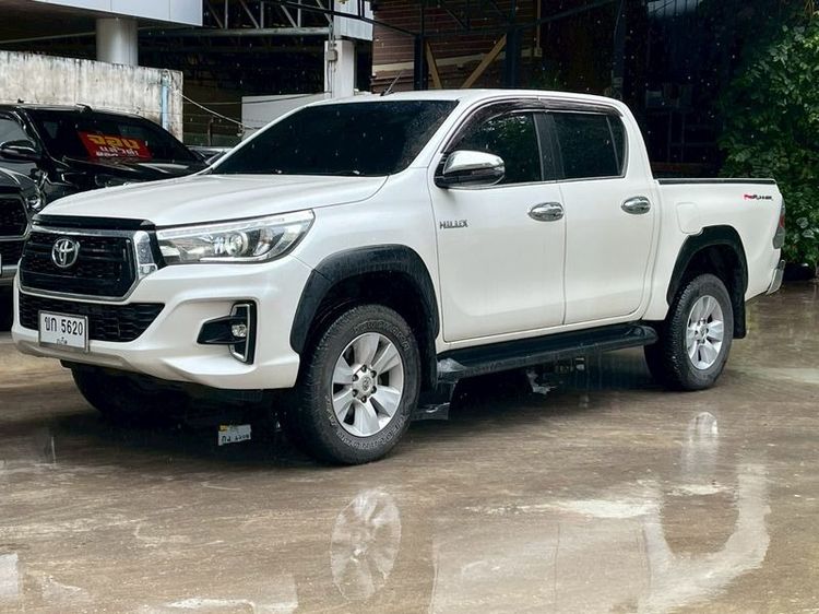 รถ Toyota Hilux Revo 2.4 G Prerunner สี ขาว
