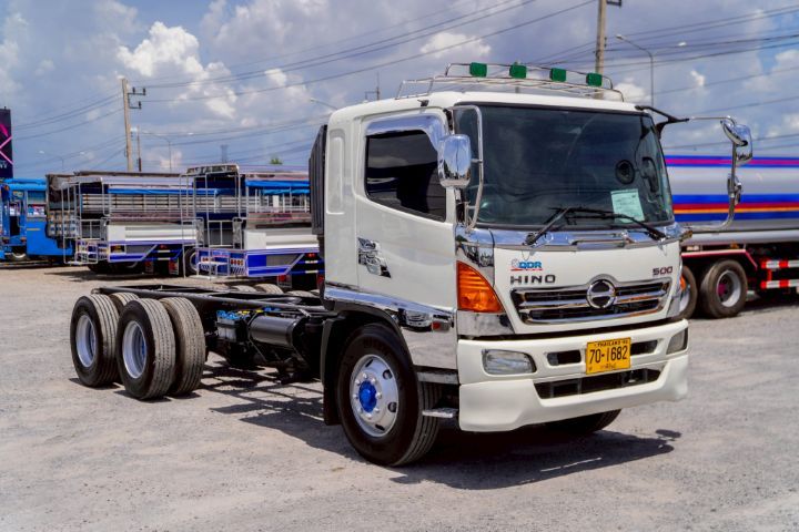 10  ล้อ HINO รถบรรทุก