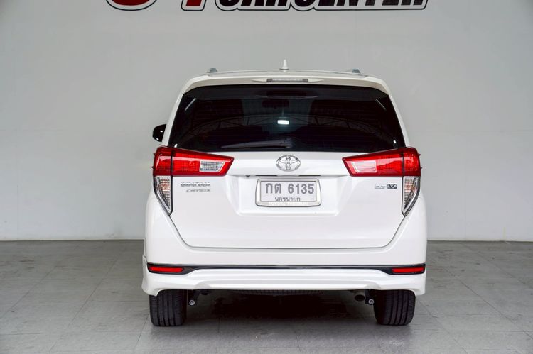Toyota Innova 2017 2.8 Crysta V Utility-car ดีเซล ไม่ติดแก๊ส เกียร์อัตโนมัติ ขาว รูปที่ 3