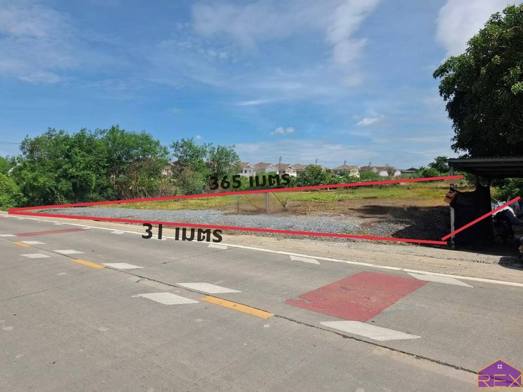 ขายที่ดินใกล้ถ.บรมราชชนนี ทางด่วนแค่ปากซอย หลังติดคลอง หน้าติดถ.8เมตร