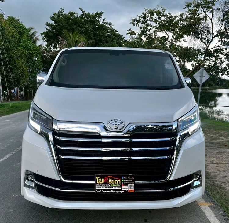 Toyota Majesty 2020 2.8 Premium Van ดีเซล ไม่ติดแก๊ส เกียร์อัตโนมัติ ขาว รูปที่ 2