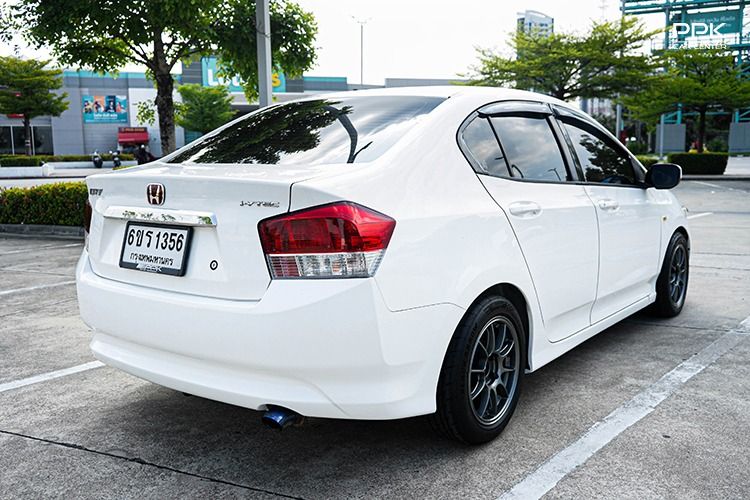 Honda City 2011 1.5 S Sedan เบนซิน ไม่ติดแก๊ส เกียร์อัตโนมัติ ขาว รูปที่ 4