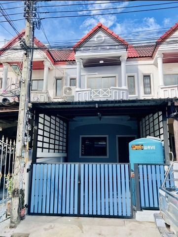 ทาวน์เฮ้าส์ 2 ชั้น รีโนเวทใหม่ สไตล์มินิมอล  หมู่บ้านทิพย์มงคล 1 ซอยวัดหนามแดง-บางพลี