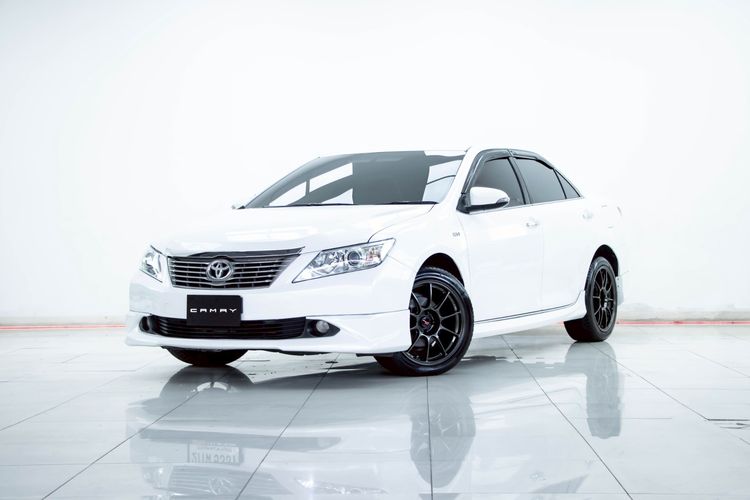 Toyota Camry 2014 2.0 G Extremo Sedan เบนซิน ไม่ติดแก๊ส เกียร์อัตโนมัติ ขาว