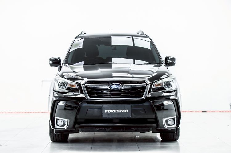 Subaru Forester 2016 2.0 i-P 4WD Utility-car เบนซิน ไม่ติดแก๊ส เกียร์อัตโนมัติ ดำ รูปที่ 4