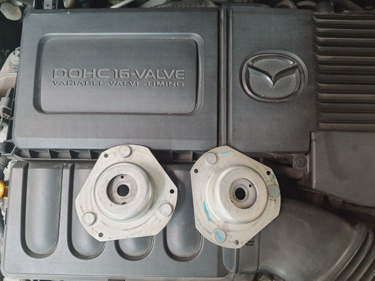 เบ้าโช๊คคู่หน้า Mazda 2 DE (ปี 2009-2014) แท้ติดรถยี่ห้อ FoMoCo รูปที่ 2