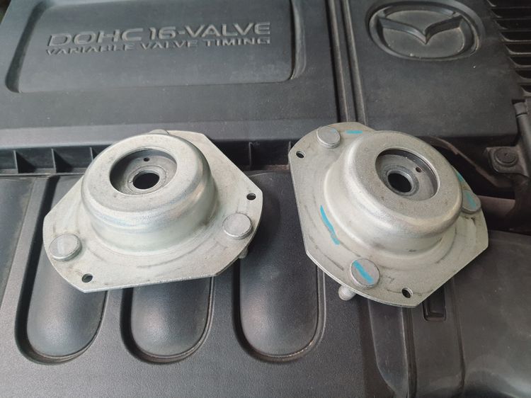 เบ้าโช๊คคู่หน้า Mazda 2 DE (ปี 2009-2014) แท้ติดรถยี่ห้อ FoMoCo รูปที่ 3