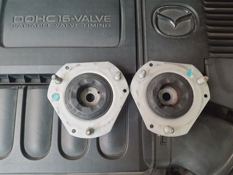 เบ้าโช๊คคู่หน้า Mazda 2 DE (ปี 2009-2014) แท้ติดรถยี่ห้อ FoMoCo รูปที่ 6