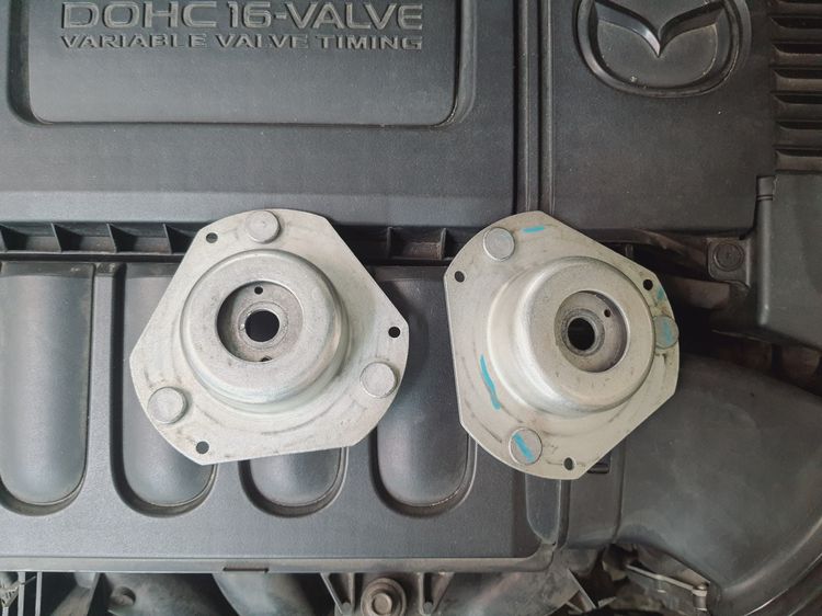 เบ้าโช๊คคู่หน้า Mazda 2 DE (ปี 2009-2014) แท้ติดรถยี่ห้อ FoMoCo รูปที่ 4