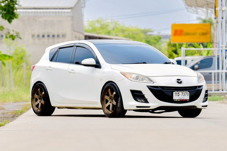 Mazda Mazda3 2012 1.6 V Sedan เบนซิน ไม่ติดแก๊ส เกียร์อัตโนมัติ ขาว รูปที่ 4
