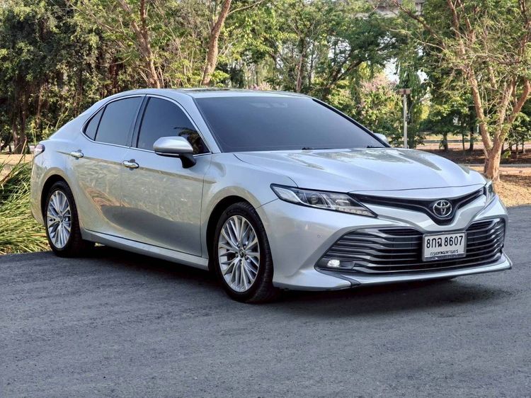 รถ Toyota Camry 2.5 G สี บรอนซ์เงิน