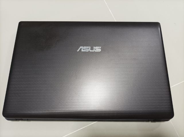 Republic Of Gamers (ROG Gaming) ไม่ใช่ 8 กิกะไบต์ วินโดว์ HDMI Asus Intel Core i7 Ram 8 Hd 500 การ์ดจอ 2 G. แบ็ตเก็บไฟครับ