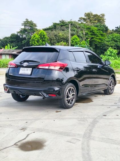 รถ Toyota Yaris 1.2 Sport สี ดำ