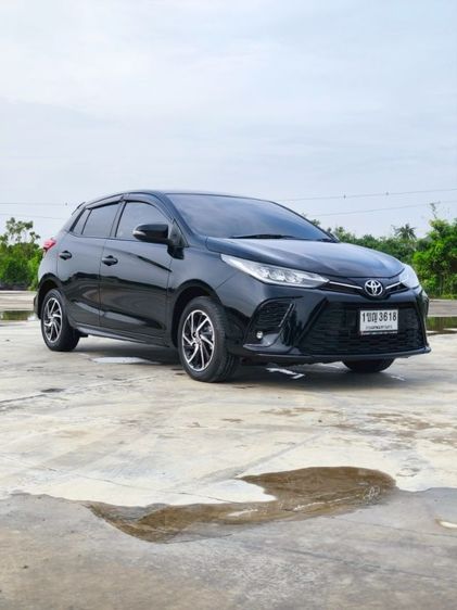 Toyota Yaris 2021 1.2 Sport Sedan เบนซิน ไม่ติดแก๊ส เกียร์อัตโนมัติ ดำ รูปที่ 2