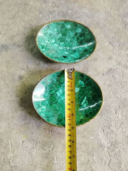 ถ้วยหรือจานเปลหินมาลาไคต์(Malachite)ขอบทองเหลืองฉลุลาย

 รูปที่ 3