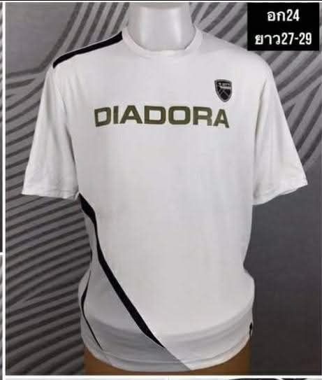 ผู้ชาย อื่นๆ อื่นๆ Nike เสื้อยืดกีฬา DIADORA แท้ 💯 size XL ขนาด อก 24 หน้ายาว 27 หลังยาว 29 นิ้ว สภาพใหม่มาก ดีเทลสวย เนื้อผ้าดีมากนิ่มใส่สบาย หายากน่าสะสมครับ