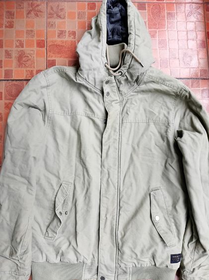 Quick silver jacget ขนเป็ด หนามาก  สนใจสอบถามได้ อก46 ยาว 30 size XL เสื้อcanvas เเนว ทหาร สีเขียวขี้ม้า สวยไม่มีตำหนิ  ไซส ชาย