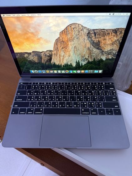 MacBook 12 M5