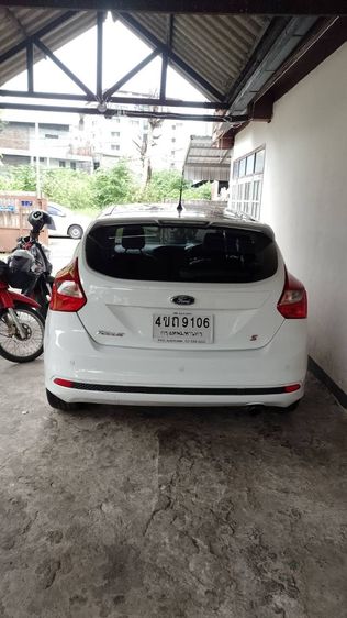 Ford Focus 2012 2.0 Sport Plus Sedan เบนซิน ไม่ติดแก๊ส เกียร์อัตโนมัติ ขาว รูปที่ 3