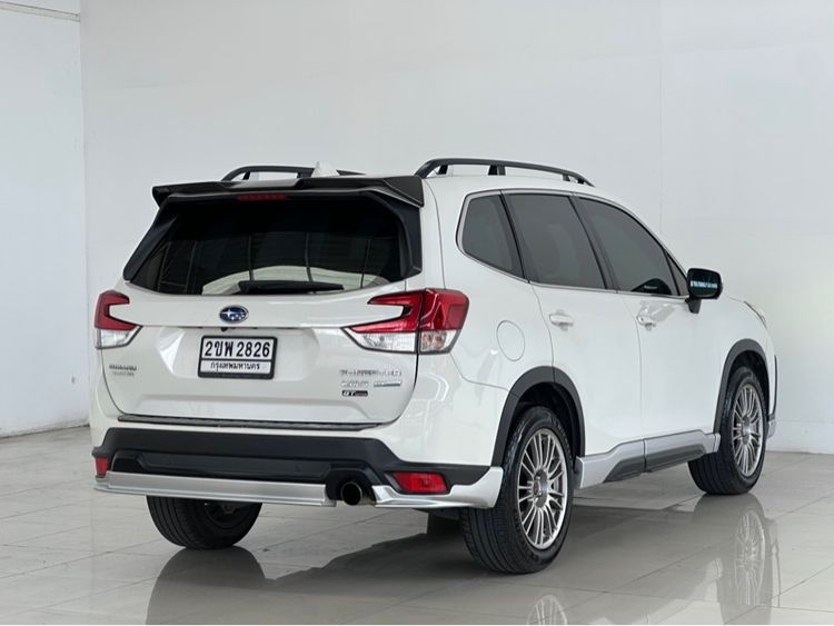 Subaru Forester 2022 Utility-car เบนซิน ไม่ติดแก๊ส เกียร์อัตโนมัติ ขาว รูปที่ 4