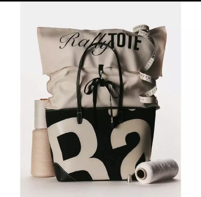 กระเป๋า rally city tote the classic returns มือ 1 แกะกล่องเช็คของแล้ว 