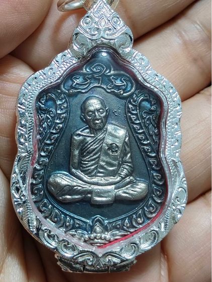 หลวงปู่ทิม วัดละหารไร่ รูปที่ 2